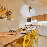 New Stunning 4 Bdrs Apt, With Ac - Le Marais Apartment Paris