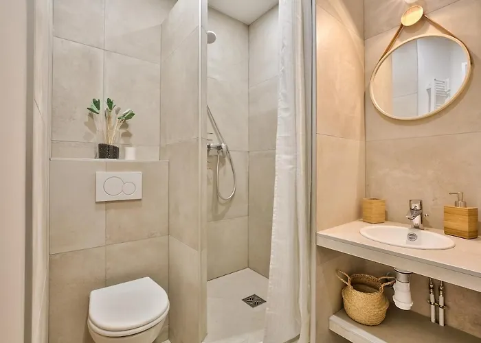 New Stunning 4 Bdrs Apt, With Ac - Le Marais Lejlighed *