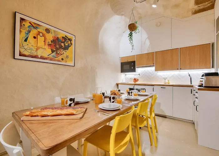 New Stunning 4 Bdrs Apt, With Ac - Le Marais Lejlighed Paris