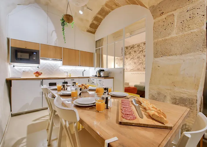 New Stunning 4 Bdrs Apt, With Ac - Le Marais Lejlighed Paris