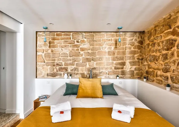 New Stunning 4 Bdrs Apt, With Ac - Le Marais Lägenhet *
